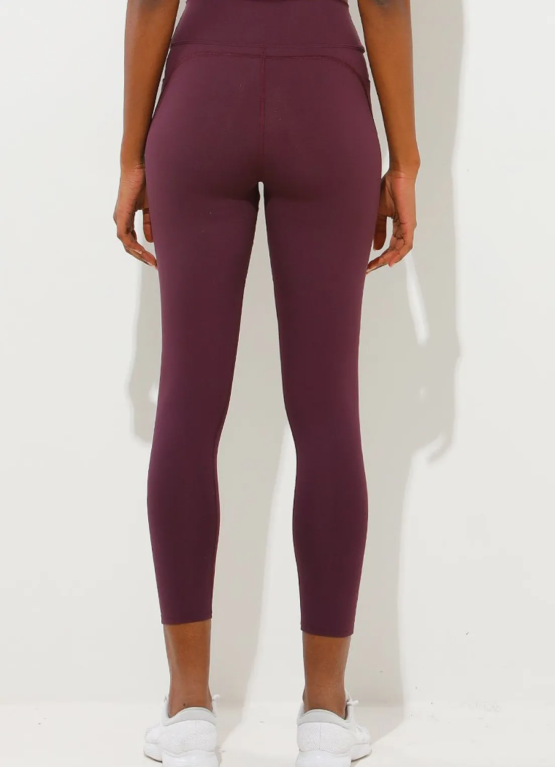 Dona Jo leggings & capris>Adapt Leggings Cabernet