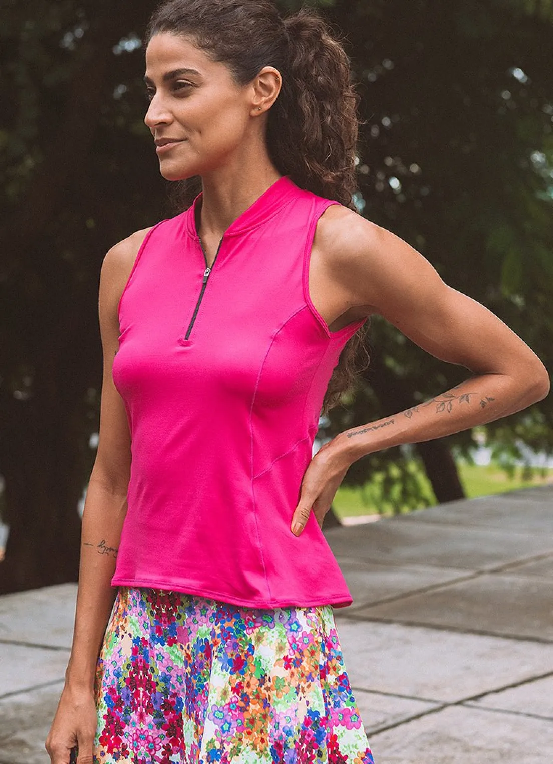 Dona Jo short sleeve shirts>Alley Mock-Neck Tank Calla