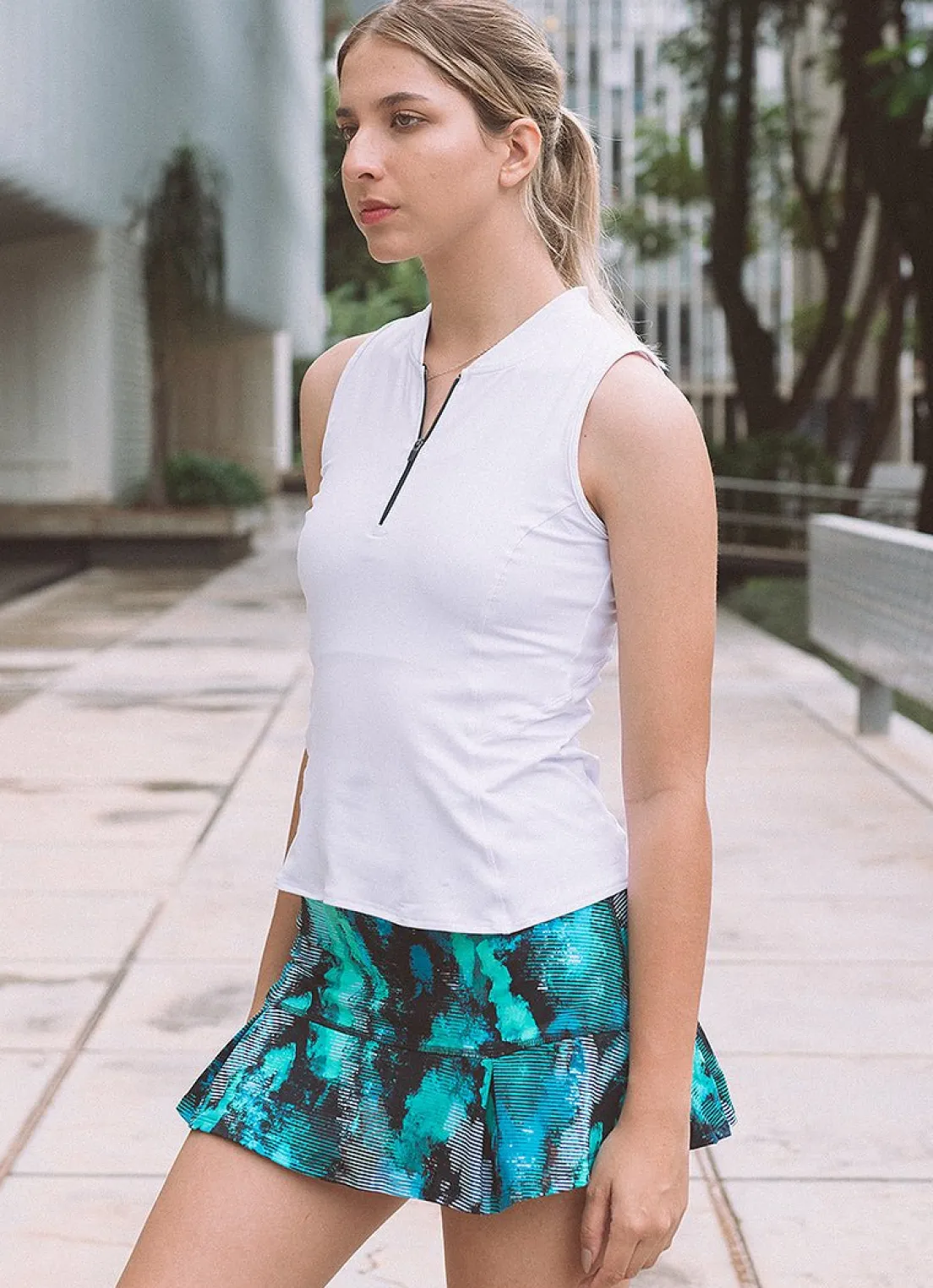 Dona Jo short sleeve shirts>Alley Mock-Neck Tank White