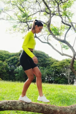 Dona Jo shorts><noscript><img width=
