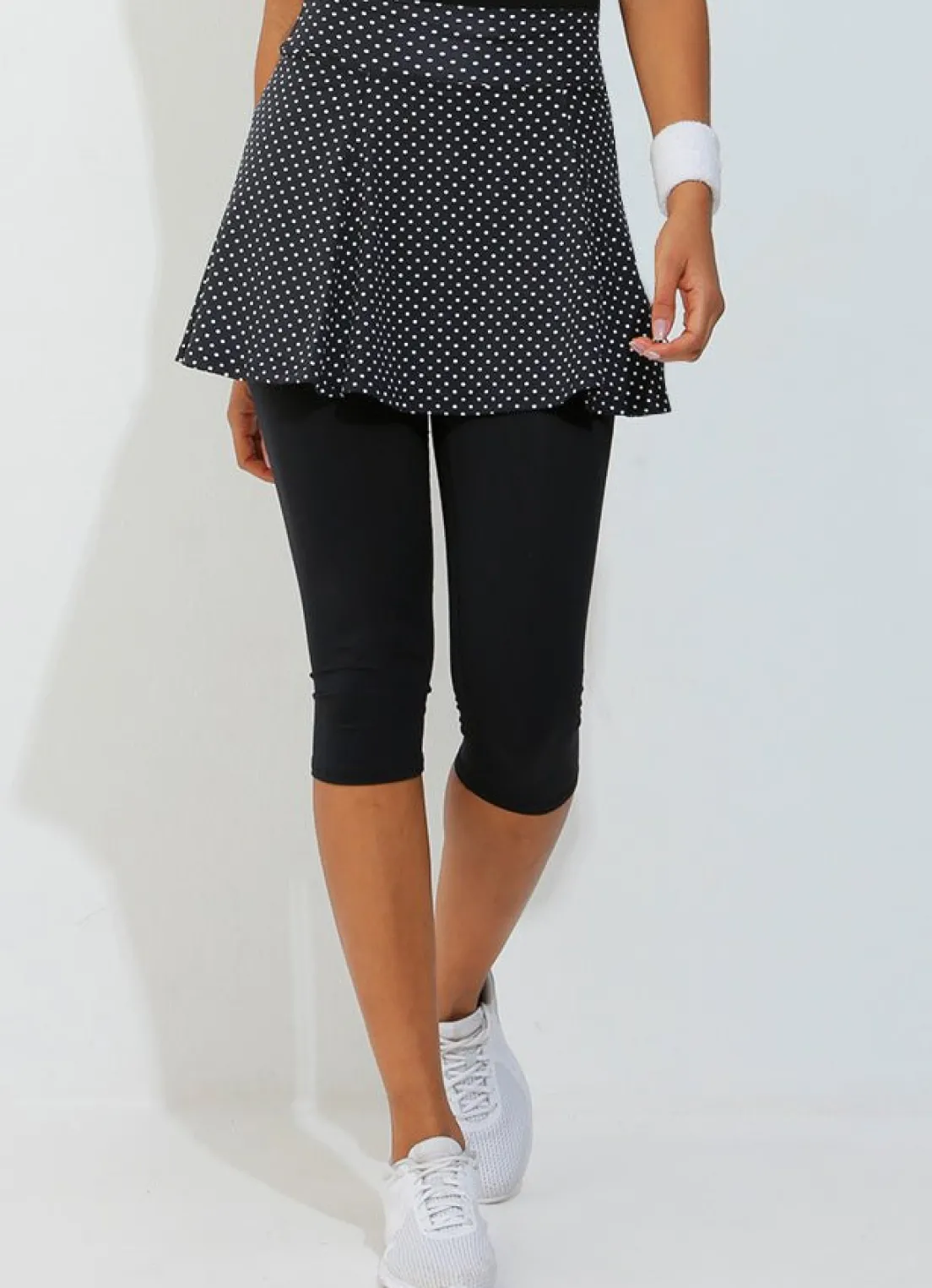 Dona Jo skirted leggings & capris|skirted leggings & capris>Skirted Capri (/Blk) Black Polka Dot