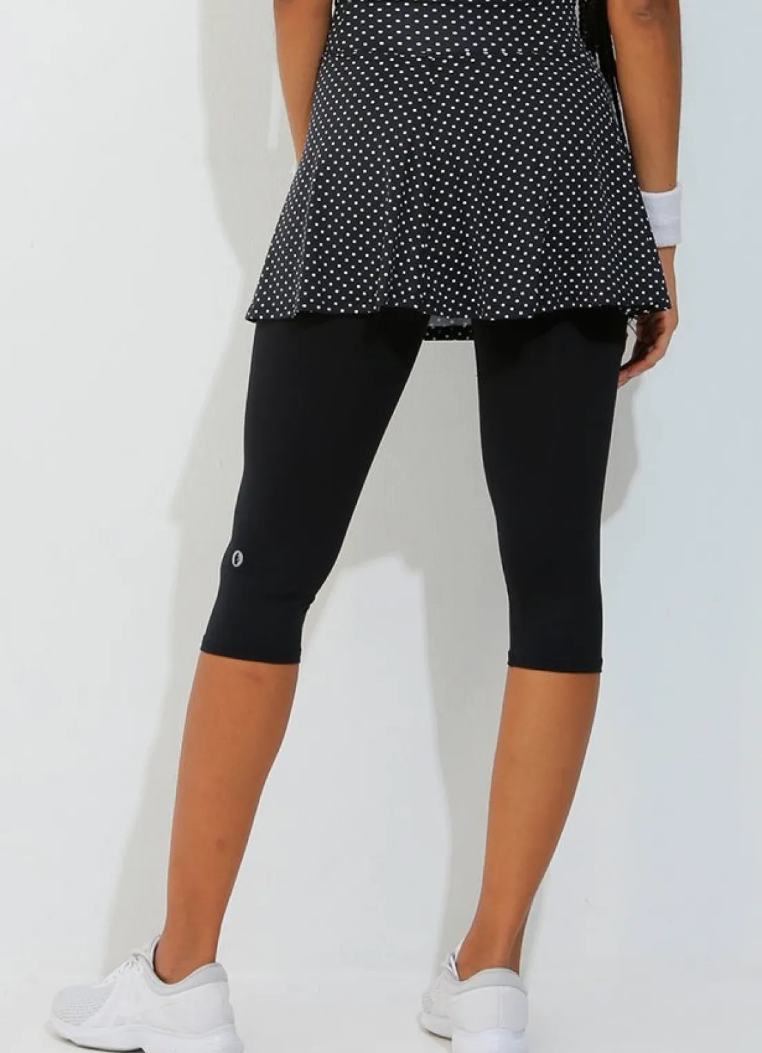 Dona Jo skirted leggings & capris|skirted leggings & capris>Skirted Capri (/Blk) Black Polka Dot